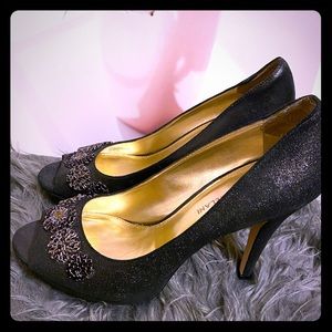 Stunning! Antonio Melani platform heel 4.5” sz.9m